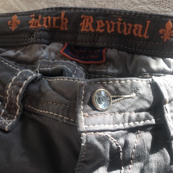 26” Gray Skinny Cassel Rock Revival Pants - Picture 7 of 7